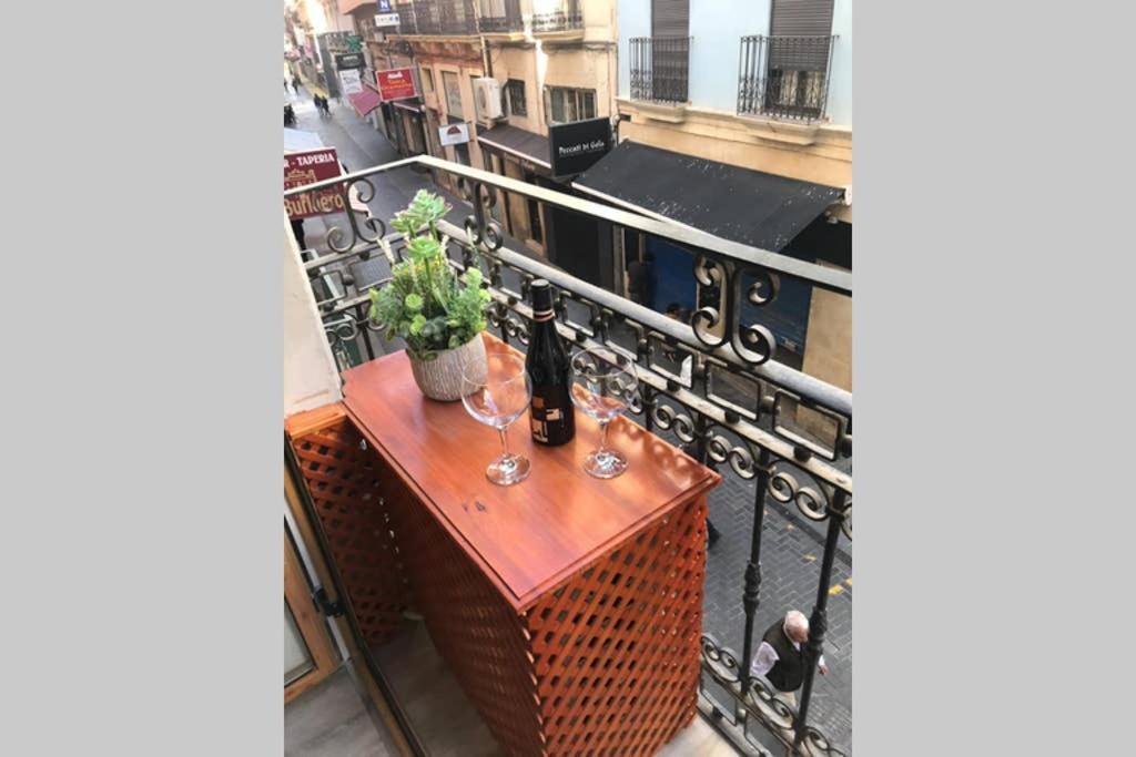 Apartamento De Diseno Centrico A 5 Min De Playa 阿利坎特 外观 照片