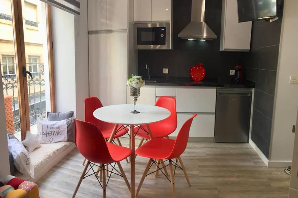 Apartamento De Diseno Centrico A 5 Min De Playa 阿利坎特 外观 照片