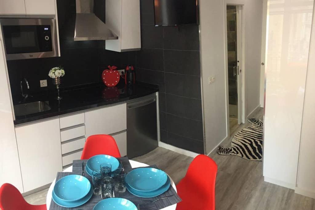 Apartamento De Diseno Centrico A 5 Min De Playa 阿利坎特 外观 照片